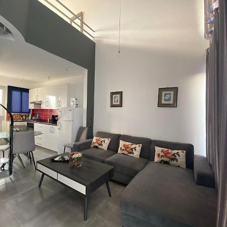 Cosy Apartment In The Heart Of Kato Paphos Exterior photo