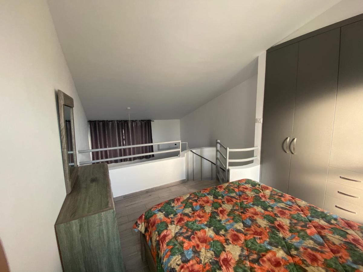 Cosy Apartment In The Heart Of Kato Paphos Exterior photo